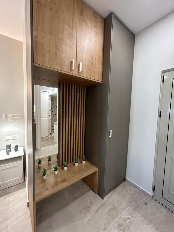 Armonia Small Luxury Apartments 이라피트라 외부 사진