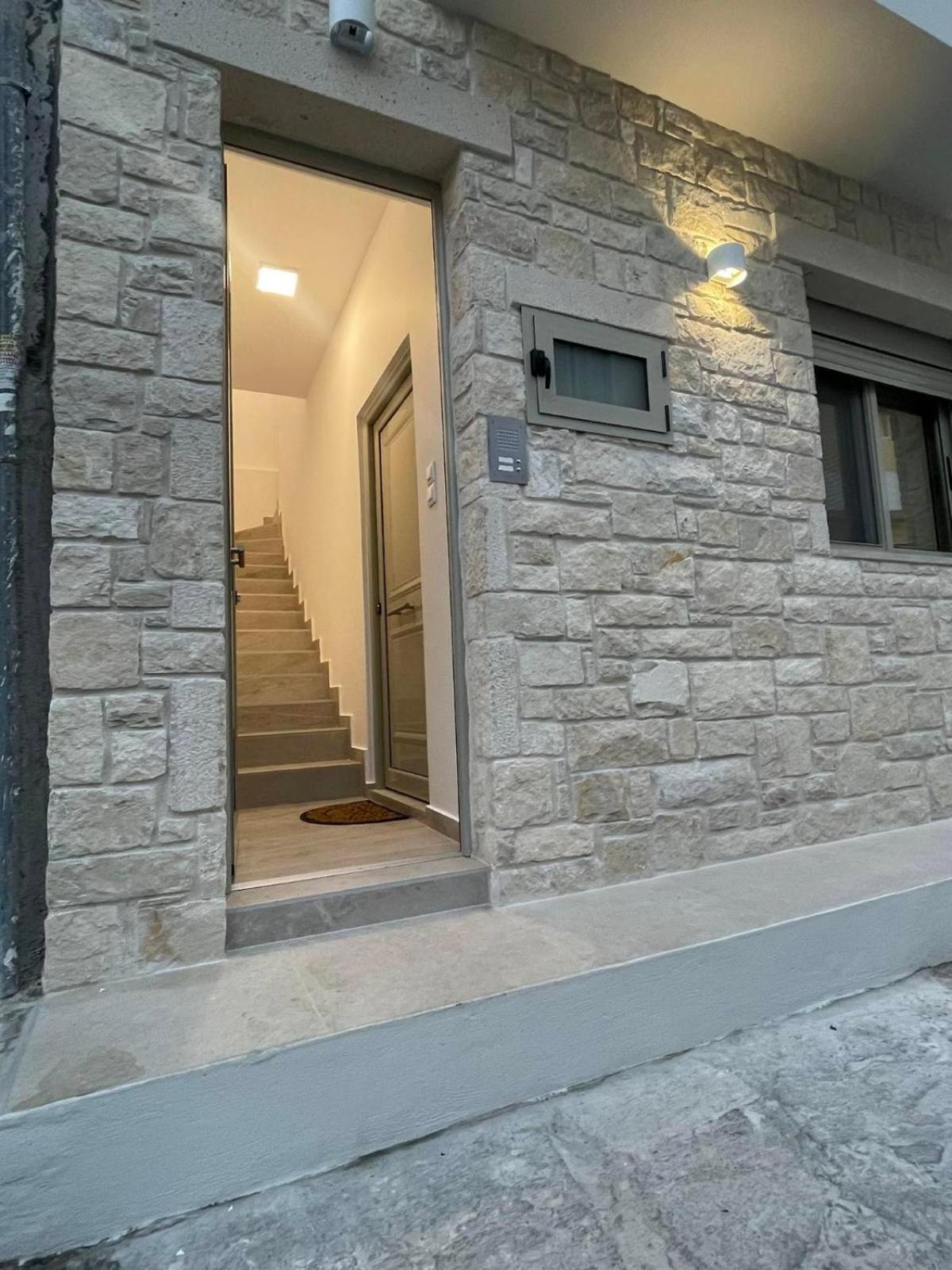 Armonia Small Luxury Apartments 이라피트라 객실 사진