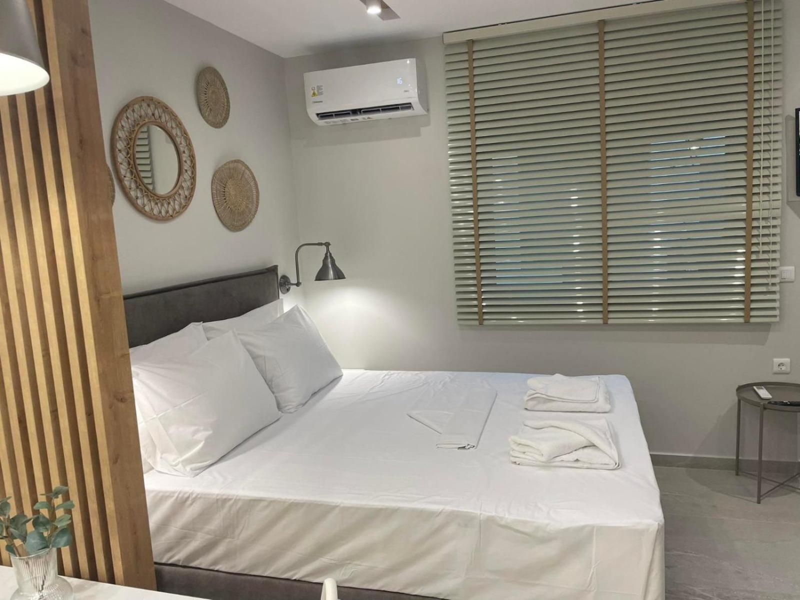 Armonia Small Luxury Apartments 이라피트라 객실 사진