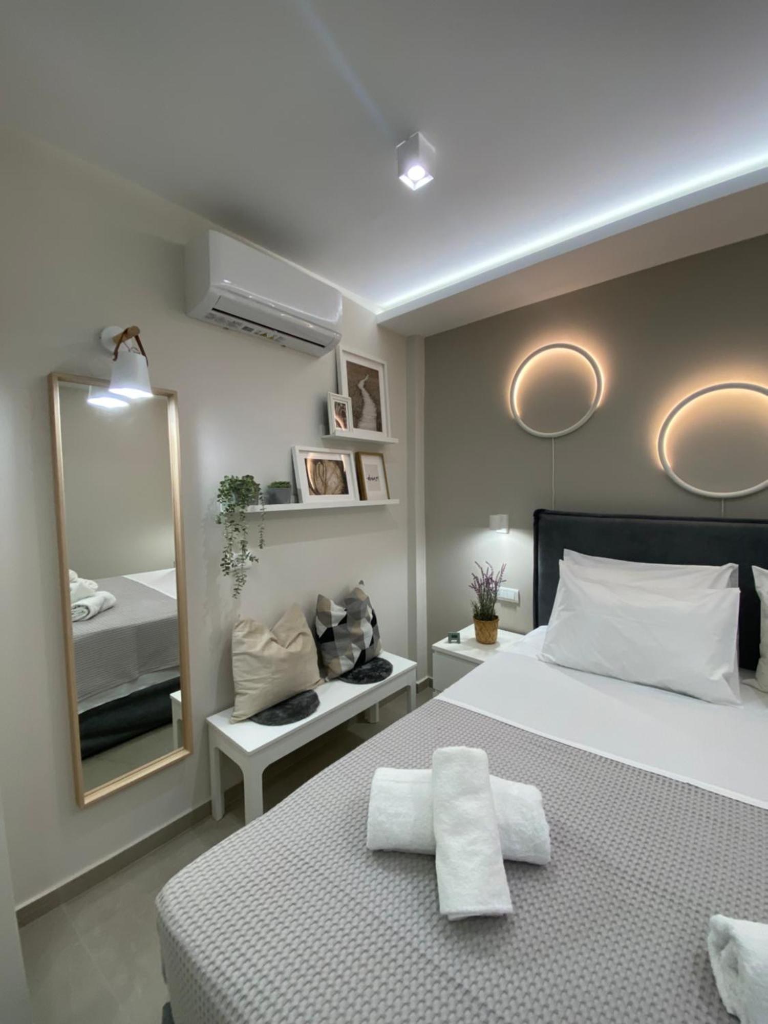 Armonia Small Luxury Apartments 이라피트라 외부 사진