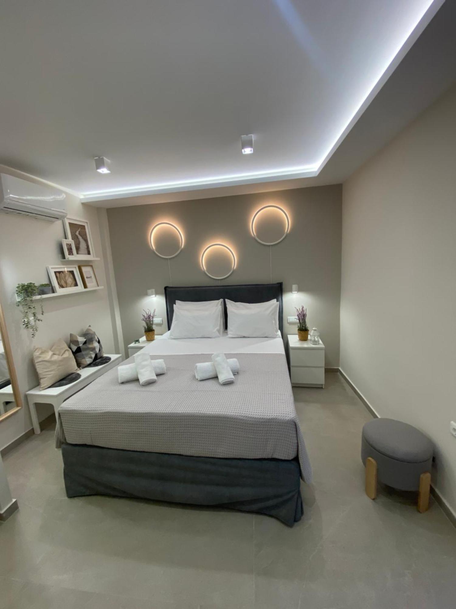 Armonia Small Luxury Apartments 이라피트라 외부 사진