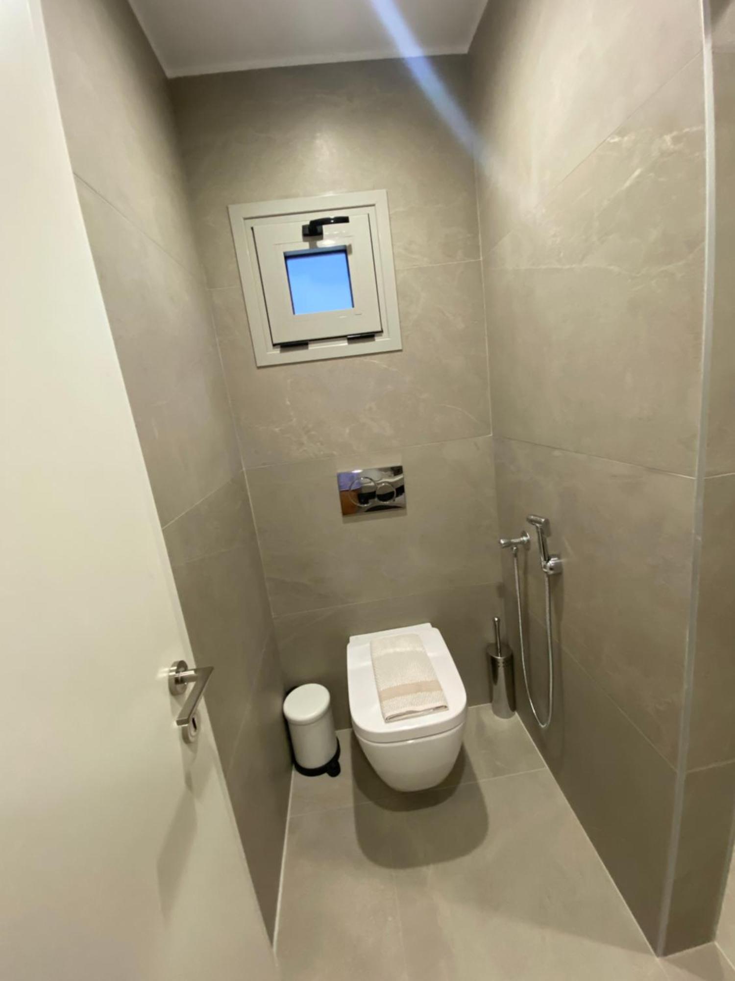 Armonia Small Luxury Apartments 이라피트라 외부 사진