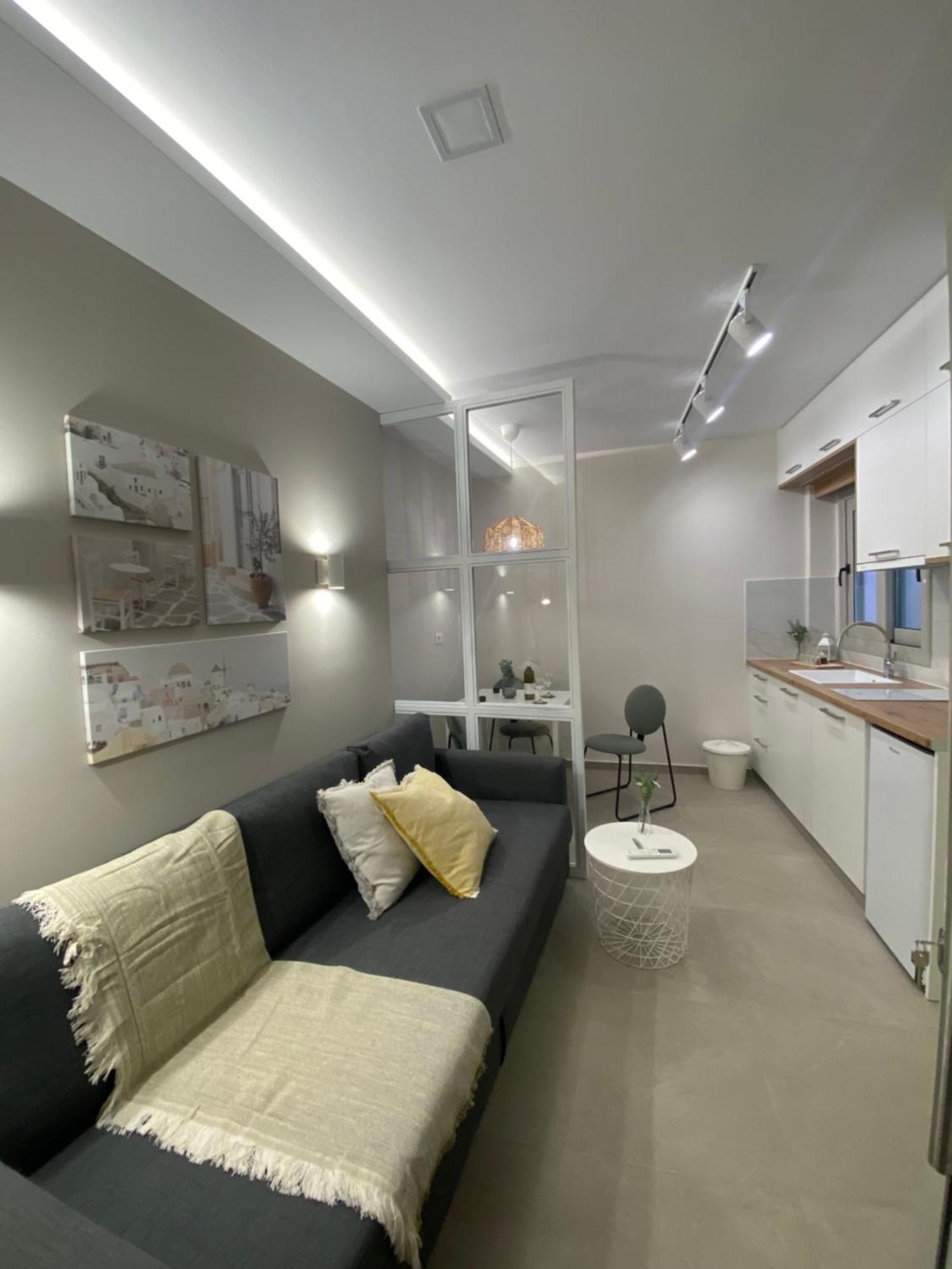 Armonia Small Luxury Apartments 이라피트라 외부 사진